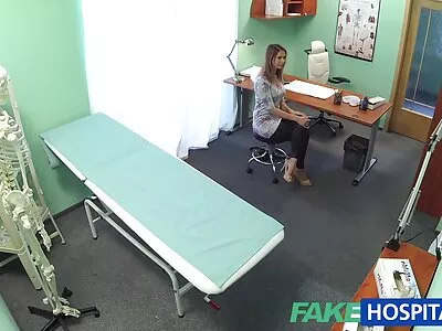 Két lezzie bassza meg egymást családi sexvideók